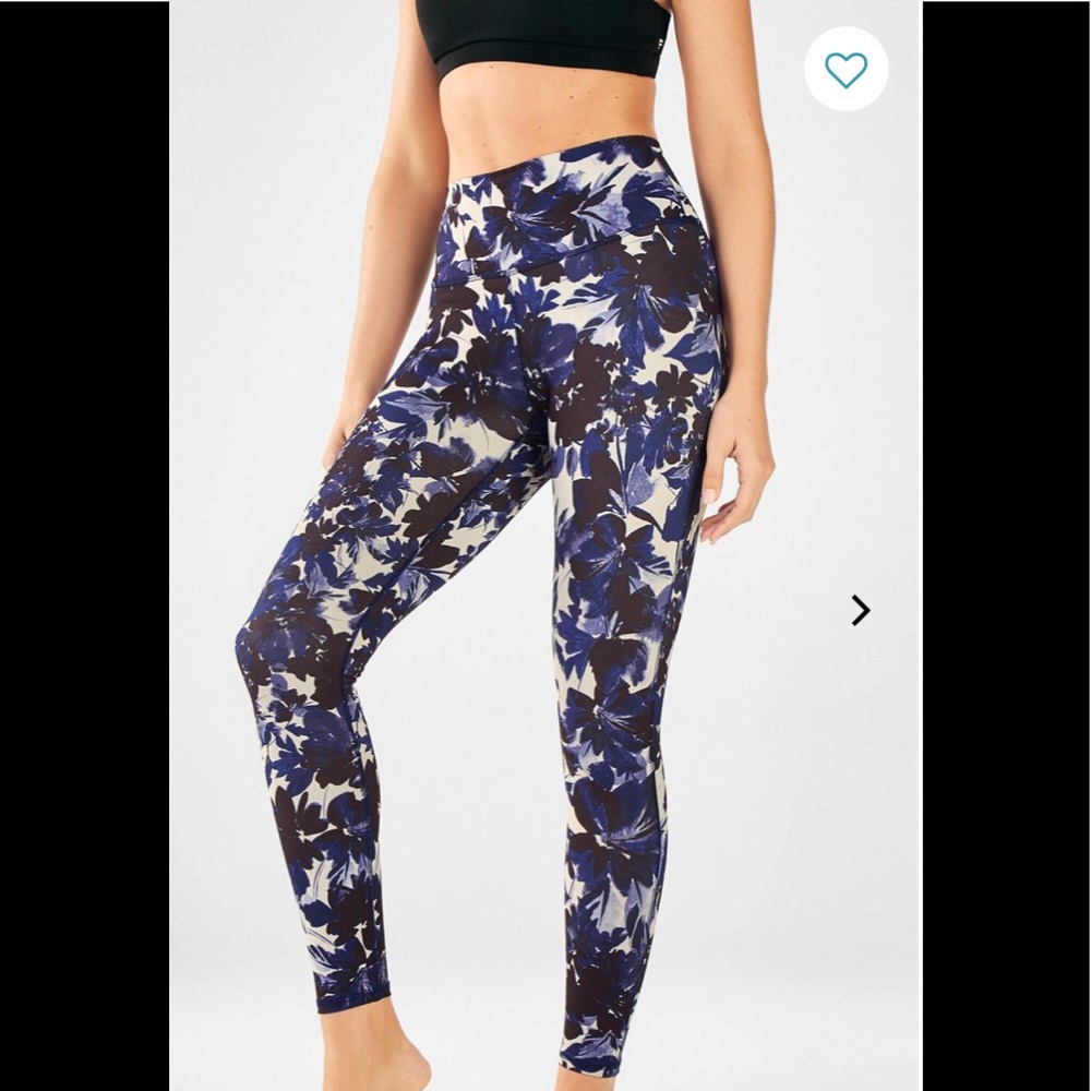 Fabletics 7/8 High Waisted Powerhold Leggings!😍